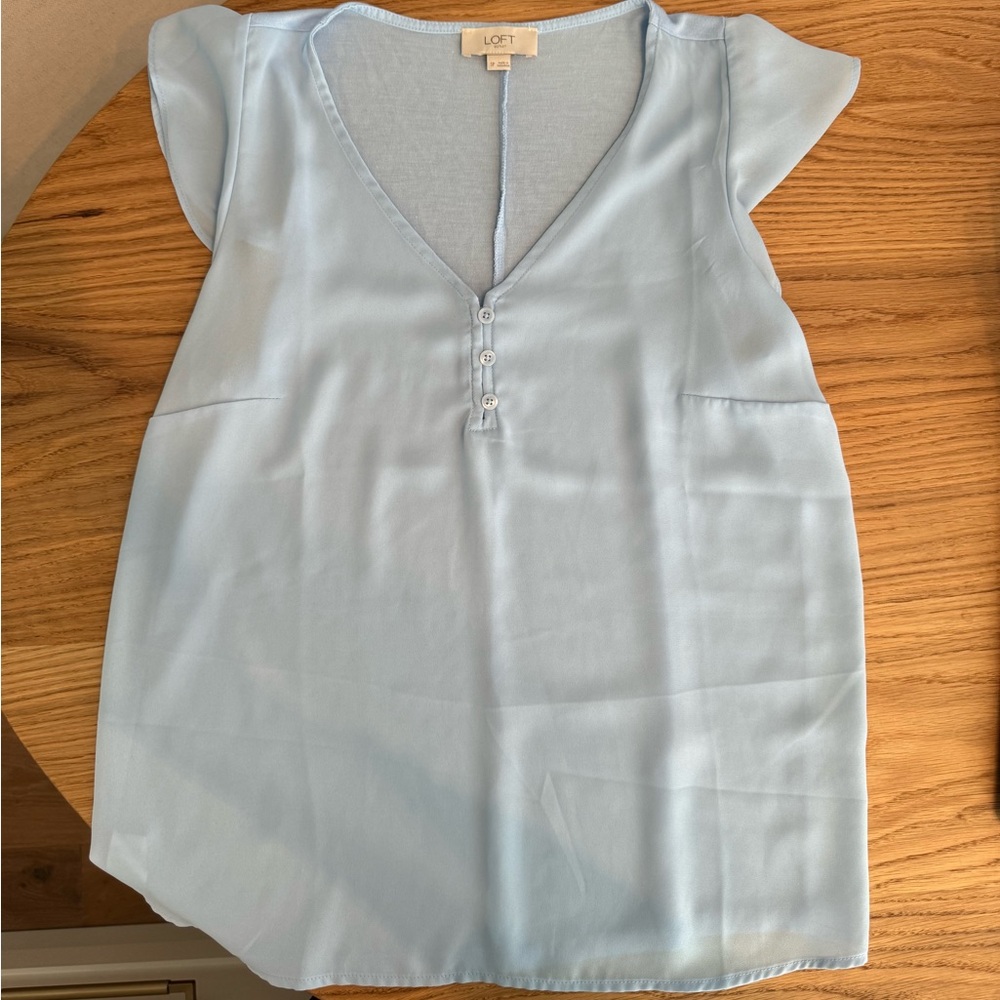LOFT small petite blue flutter sleeve top